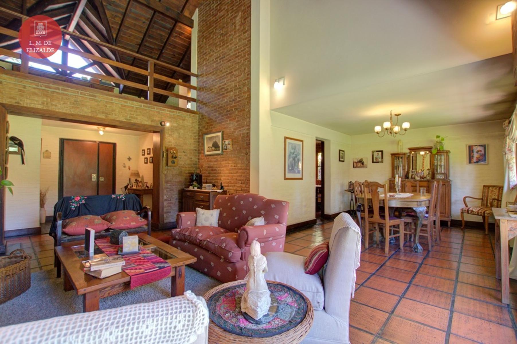 Gdor. Arana y Av. Sucre - Casa con gran jardín, pileta y quincho - Venta - Santa Rita - Boulogne — foto 15