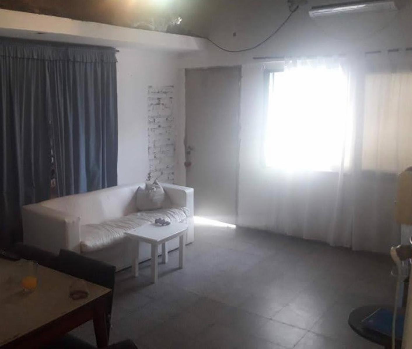 Chalet a remodelar con 2 viviendas en terreno de 10 x 30 — foto 4