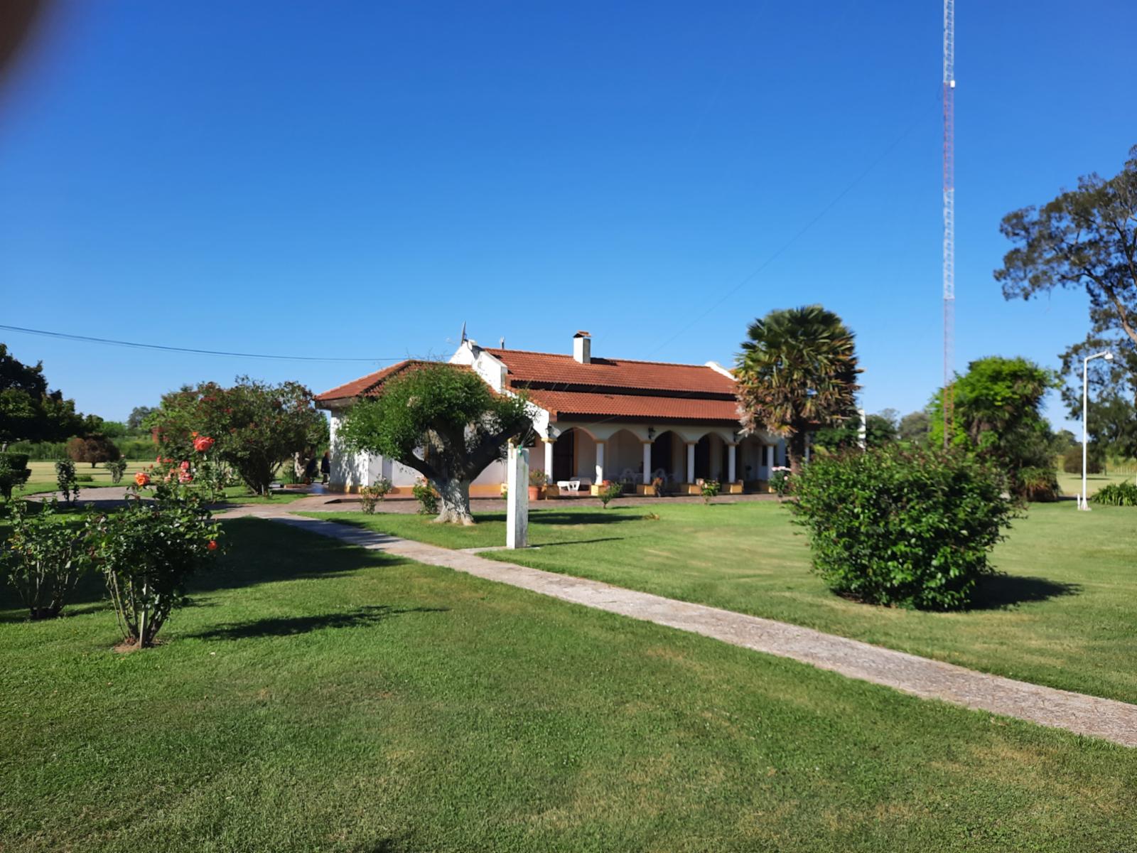 EXCELENTE FRACCION EN DOLORES, CASCO DE ESTANCIA CON LAGO ARTIFICIAL - 1