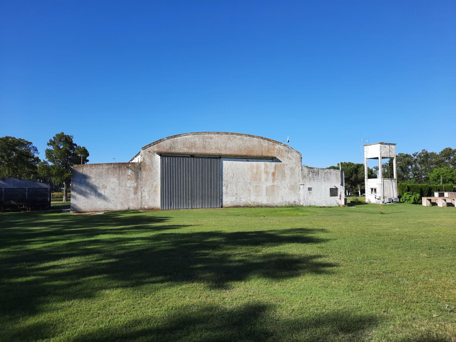 EXCELENTE FRACCION EN DOLORES, CASCO DE ESTANCIA CON LAGO ARTIFICIAL - 16