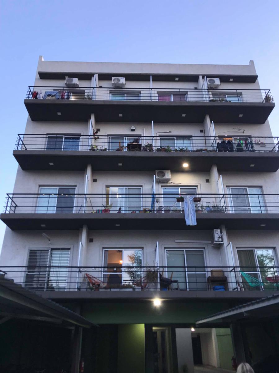 Hermoso departamento dos ambientes en edificio María I