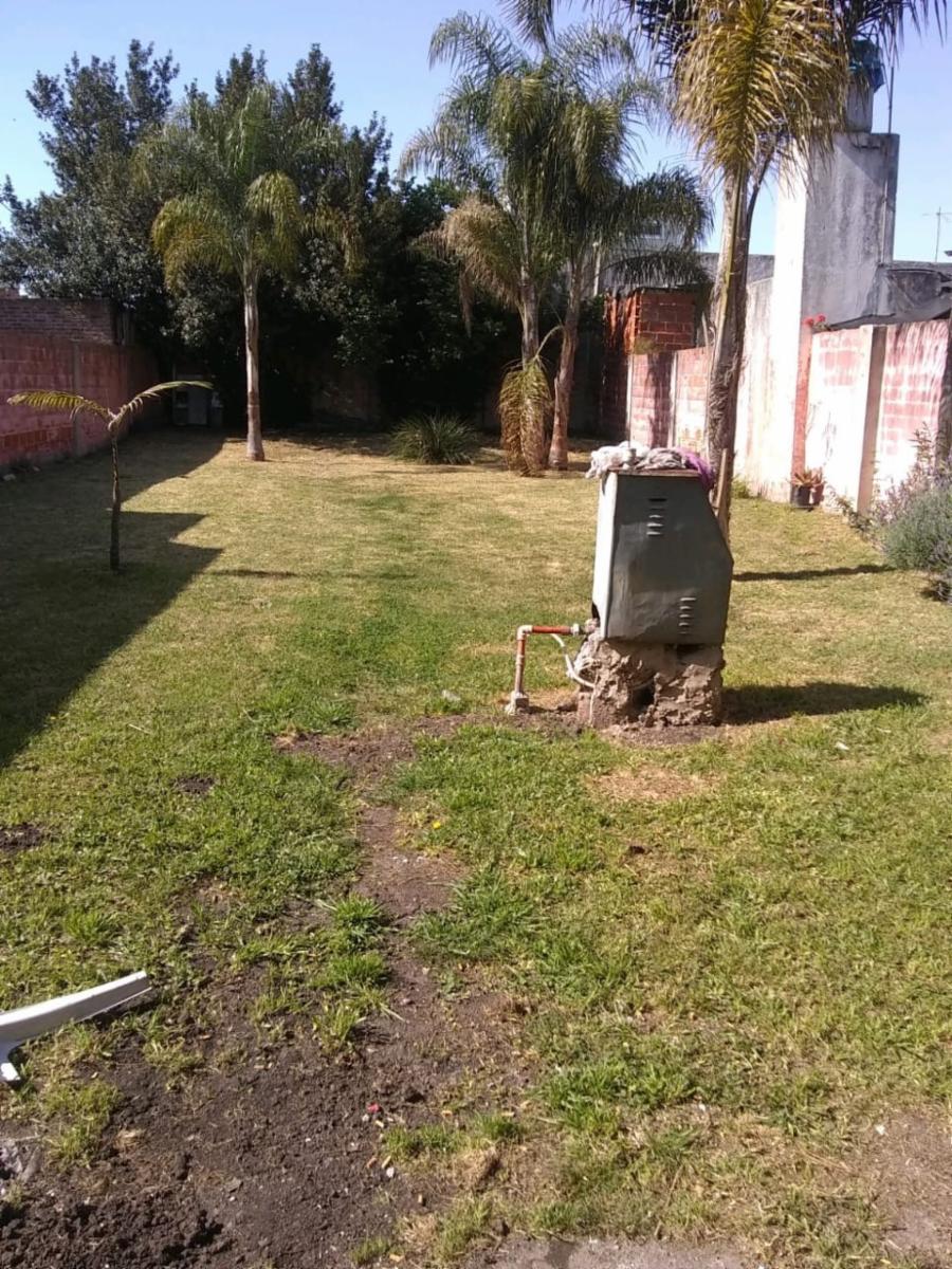 CHALET, 5 AMBIENTES, FONDO LIBRE - 5