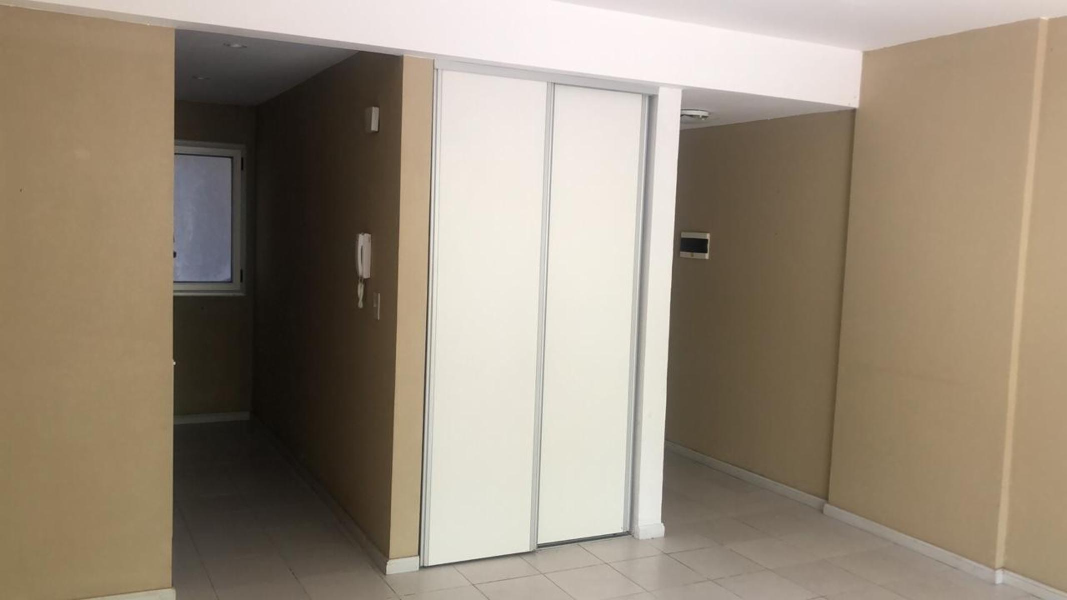 DEPARTAMENTO MONOAMBIENTE CON FONDO - 2