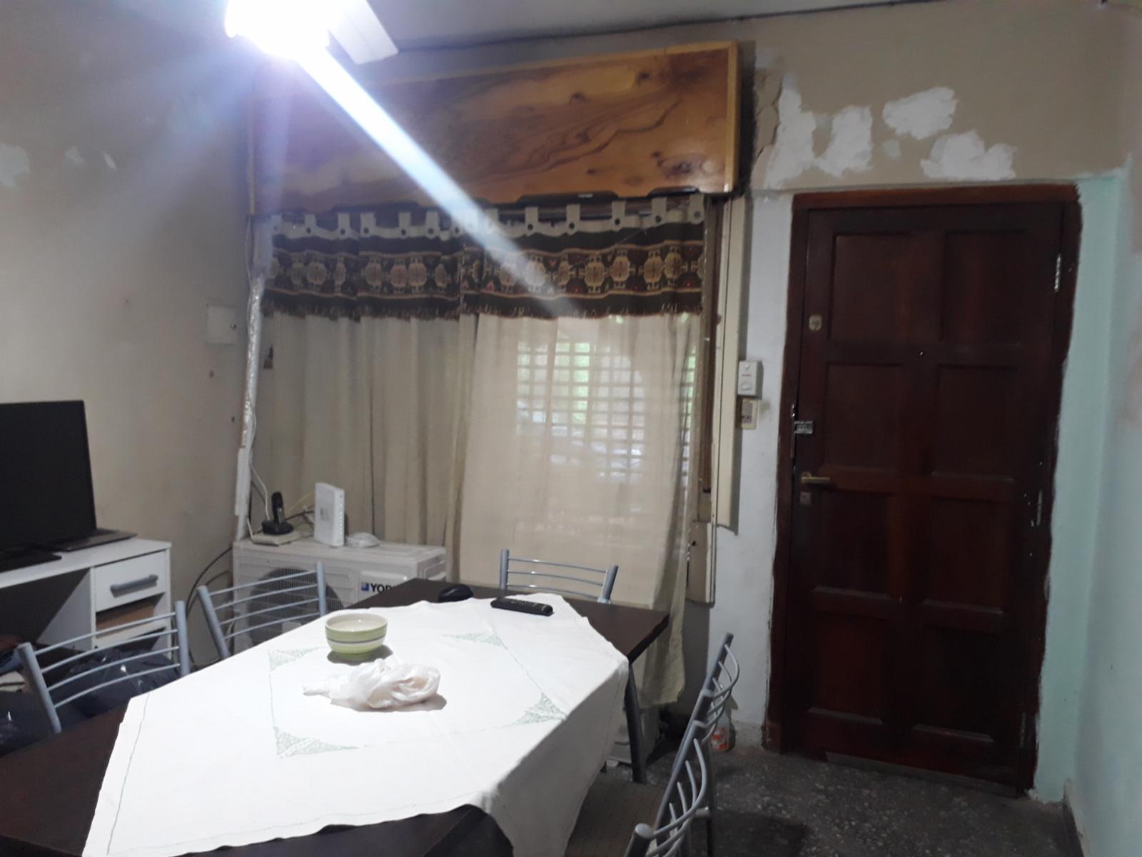 SAN JUSTO, VILLA CONSTRUCTORA, CASA DE 4 AMBIENTES CON QUINCHO, PATIO AMPLIO EN TERRAZA — foto 2