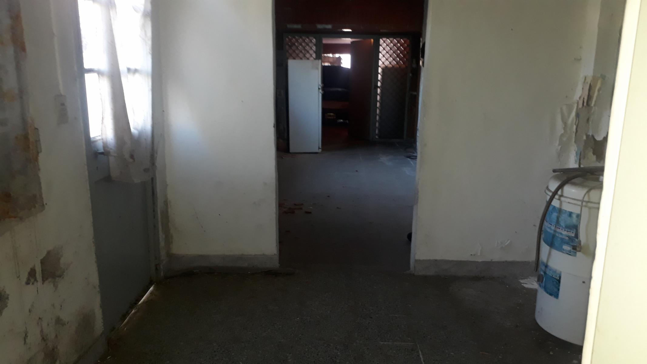 LOMAS DEL MIRADOR, CASA A REFACCIONAR — foto 3