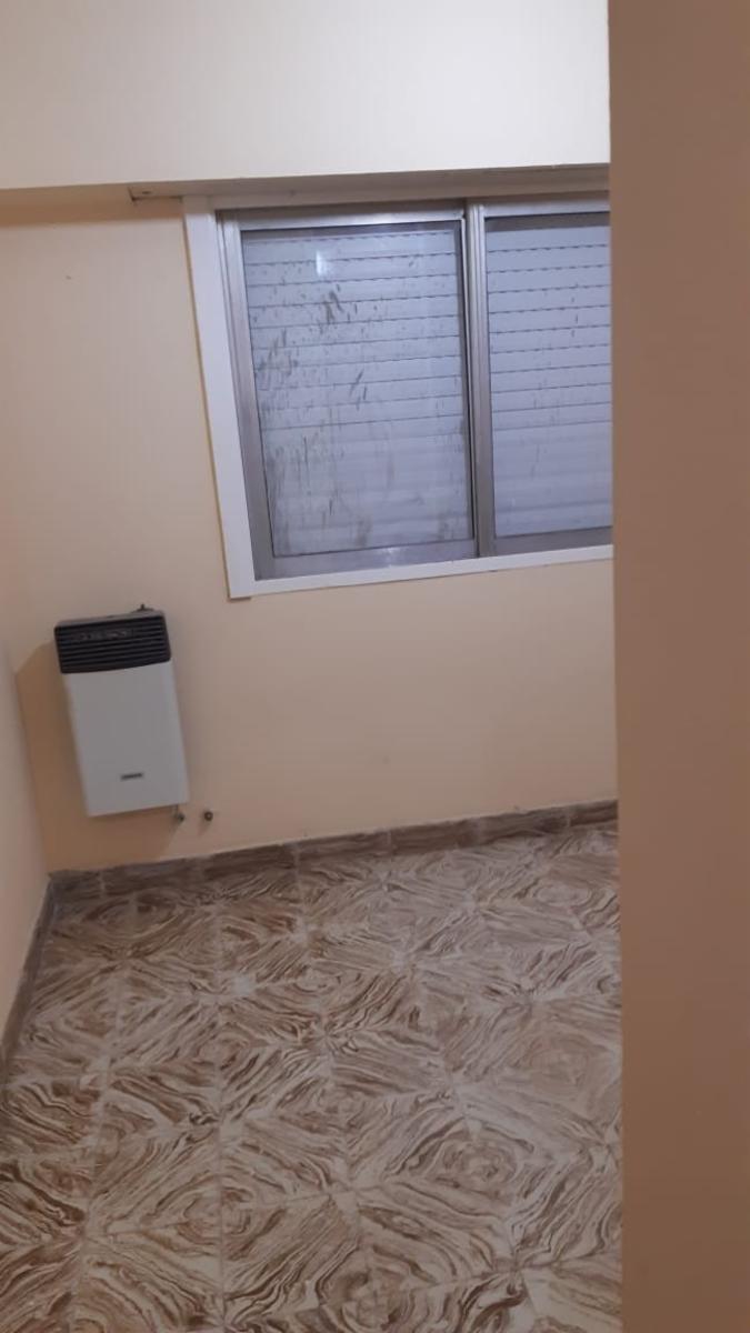 VENTA CASA 2 DORMITORIOS EN TIRO FEDERAL EDISON 1128 — foto 6