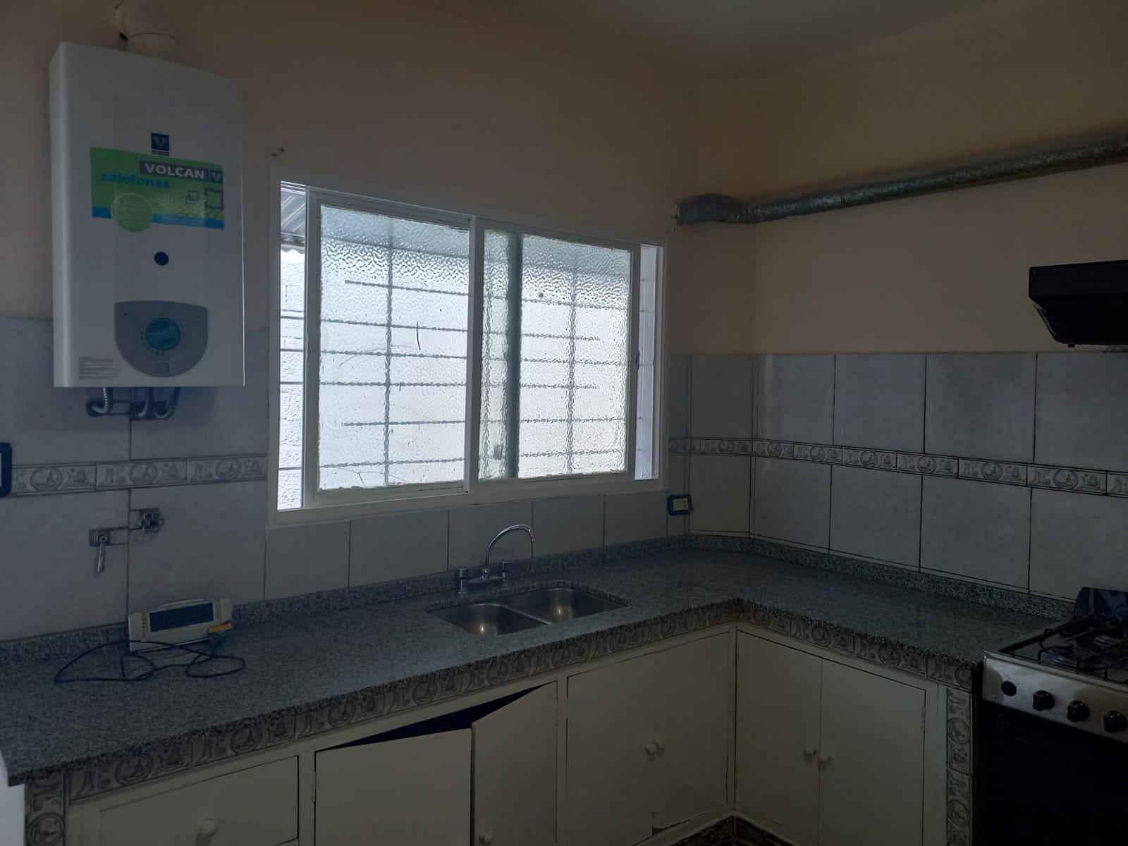 VENTA CASA 2 DORMITORIOS EN TIRO FEDERAL EDISON 1126 — foto 2
