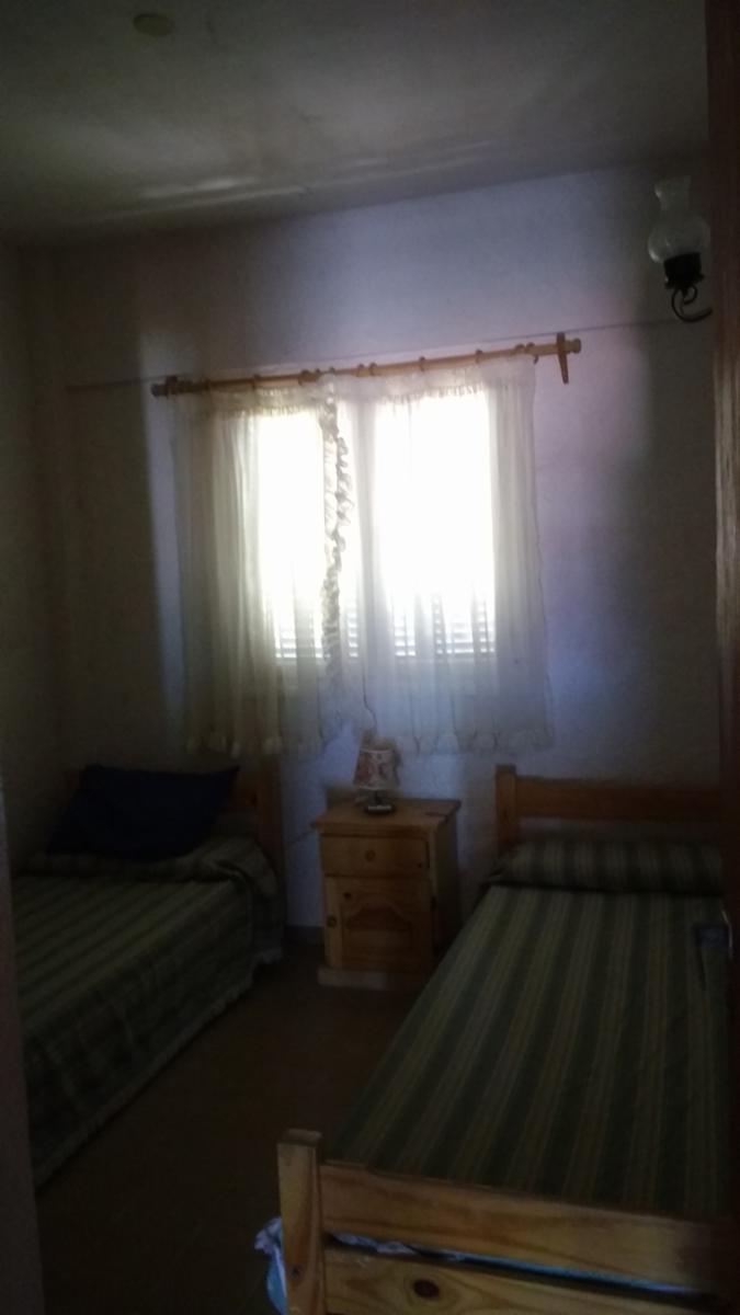 VENTA, DTO a 1 cuadra de la costa, equipado para 8 personas. Impecable estado, y totalmente amueblado, con parque y parrillas. — foto 6