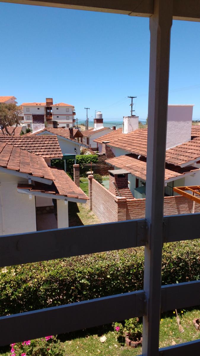VENTA, DTO a 1 cuadra de la costa, equipado para 8 personas. Impecable estado, y totalmente amueblado, con parque y parrillas. — foto 10