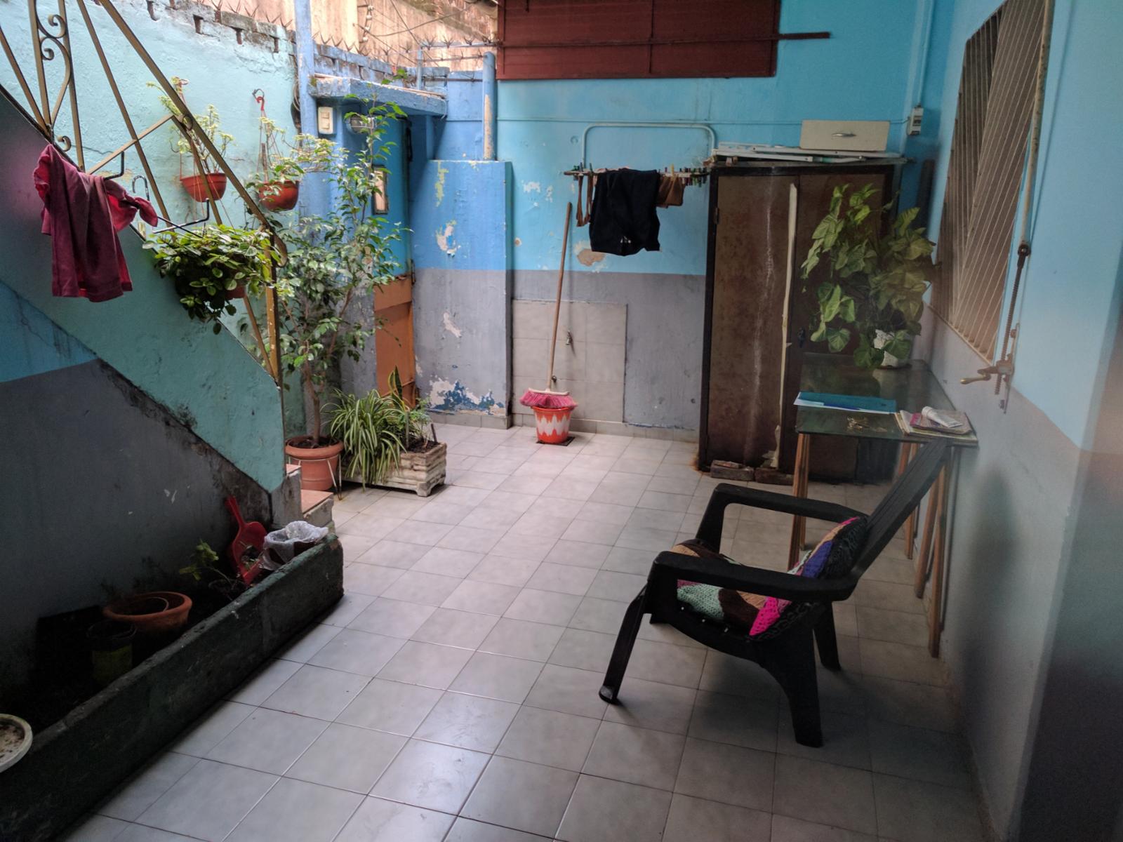 PH 2 amb. en Ciudadela con patio y terraza. OPORTUNIDAD