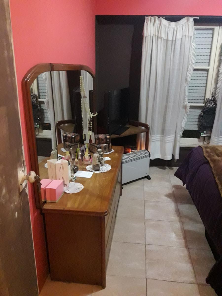 Excelente Propiedad en una sola planta. a 6 cuadras de AV Rivadavia. — foto 13