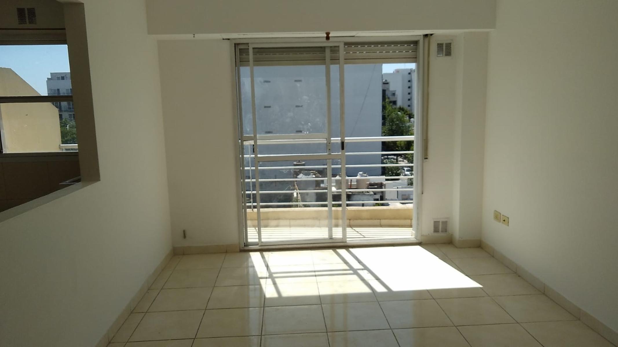 Departamento en VENTA. Edificio 6 años de antiguedad. a nuevo. 2 amb. al frente. bajas expensas — foto 5
