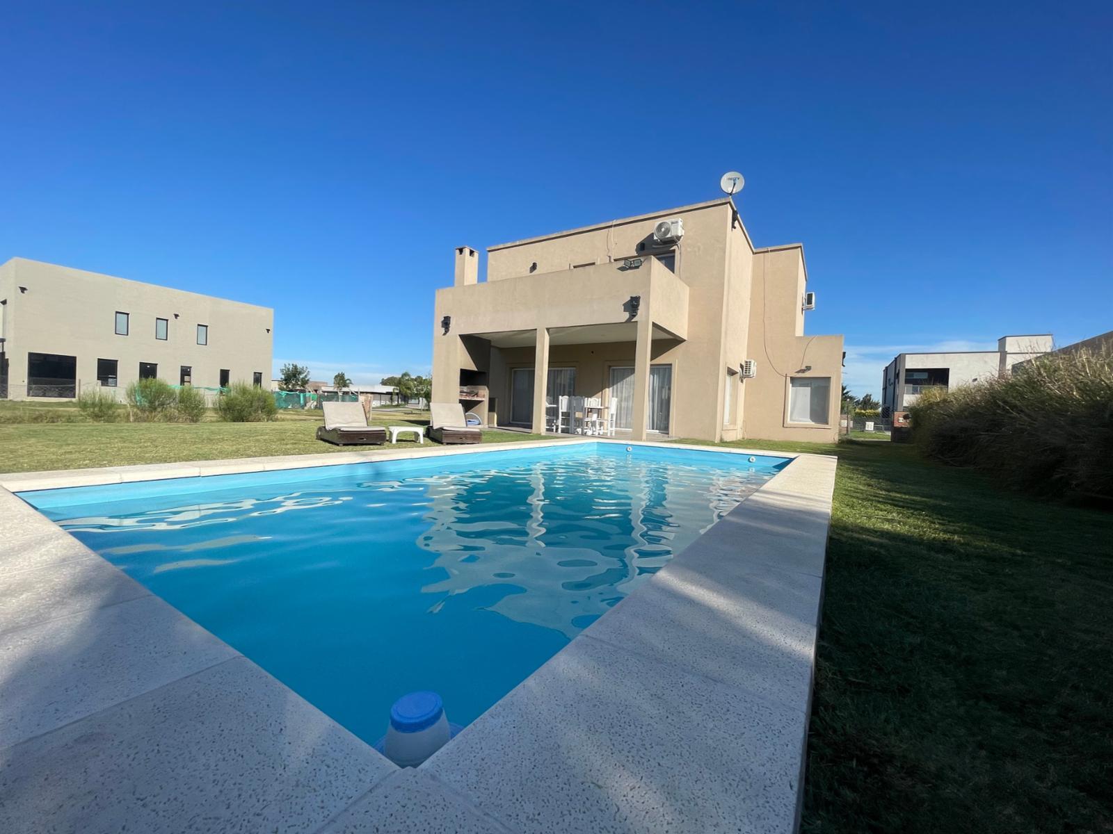 Barrio Santa Juana- CASA EN VENTA- Canning — foto 3