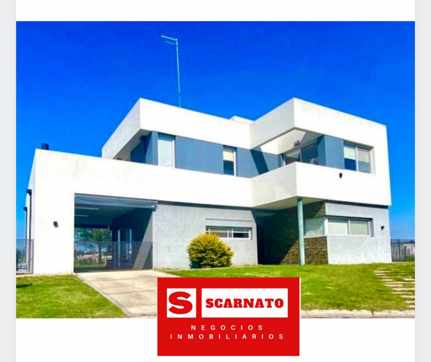 Venta de casa en el Barrio Santa Juana