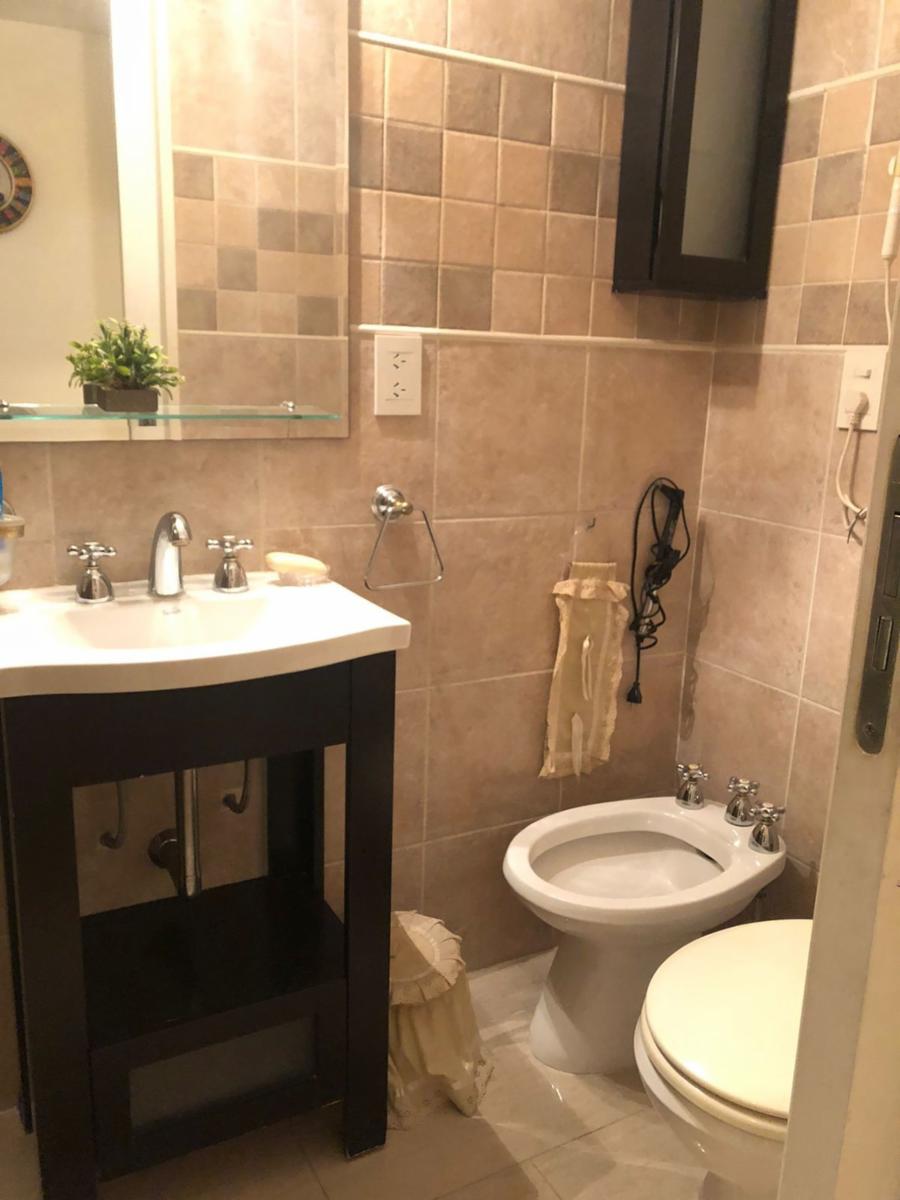 VENTA SEMIPISO 4 AMB, PALIER PRIVADO, BALCÓN, PATIO, COCHERA Y BAULERA CABALLITO — foto 8
