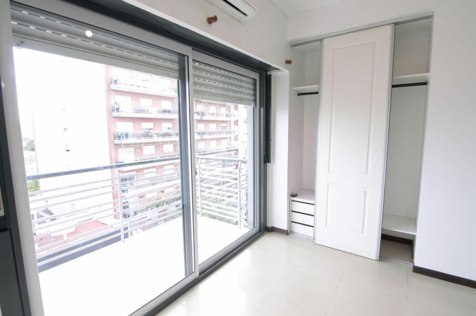 Monoambiente al Frente con Balcón &quotAPTO PROFESIONAL” — foto 4