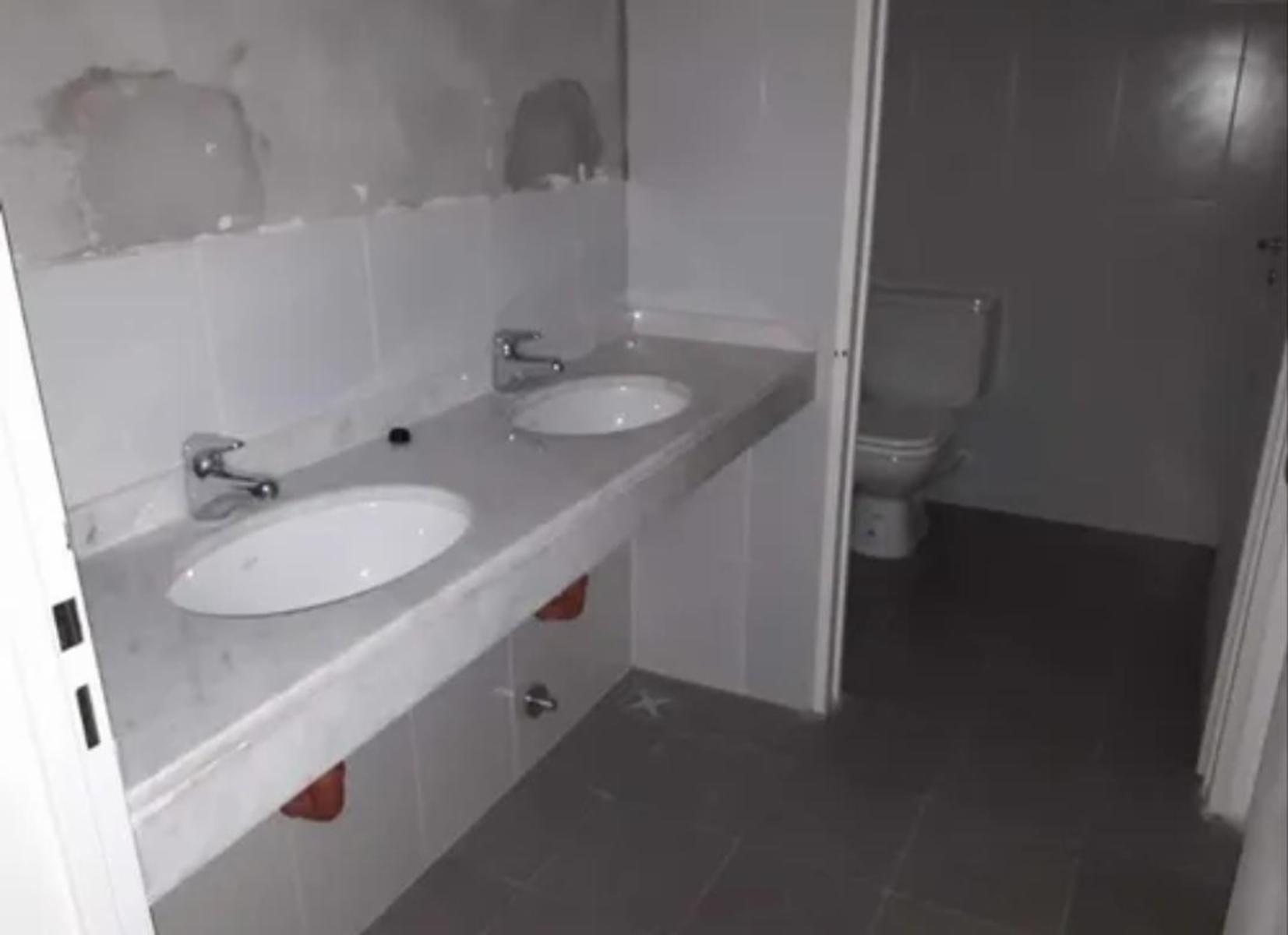 Venta de oficina en Distrito tecnológico Parque Patricios - 2