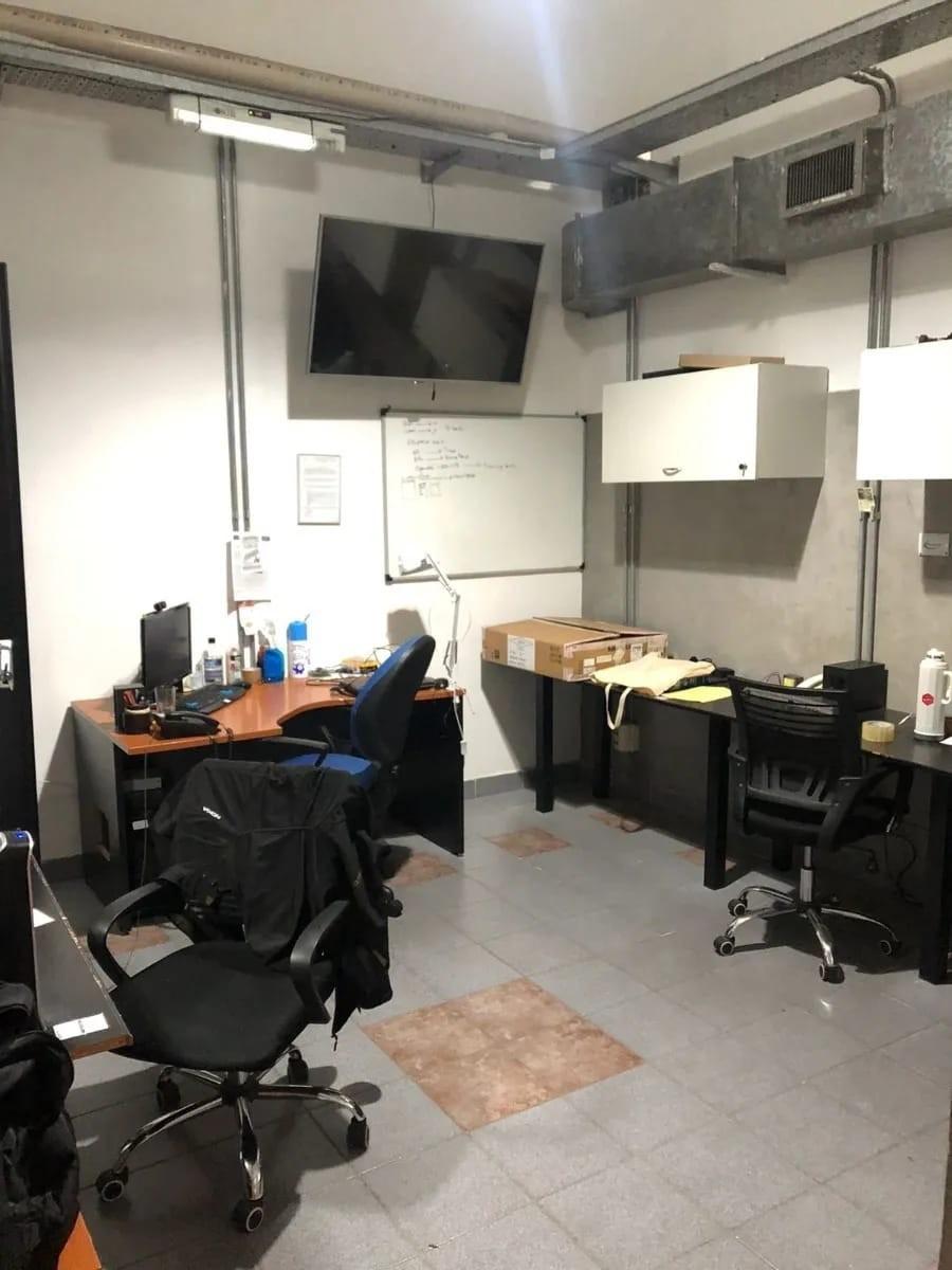 Venta Oficina de 160 M2 . Ubicada en Distrito Tecnológico, Parque Patricios - 6