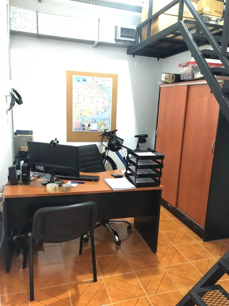 Venta Oficina de 160 M2 . Ubicada en Distrito Tecnológico, Parque Patricios - 8