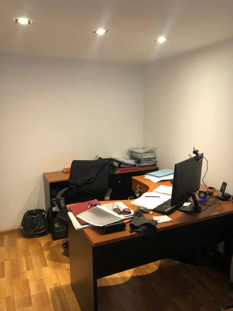Venta Oficina de 160 M2 . Ubicada en Distrito Tecnológico, Parque Patricios - 14