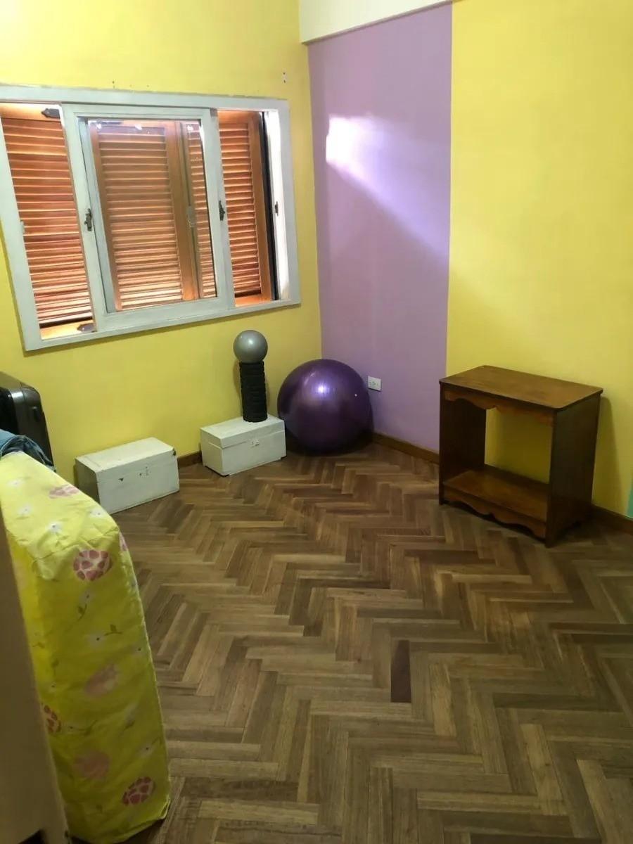 Venta depto 3 ambientes, al frente con Balcón corrido, muy luminoso. — foto 4