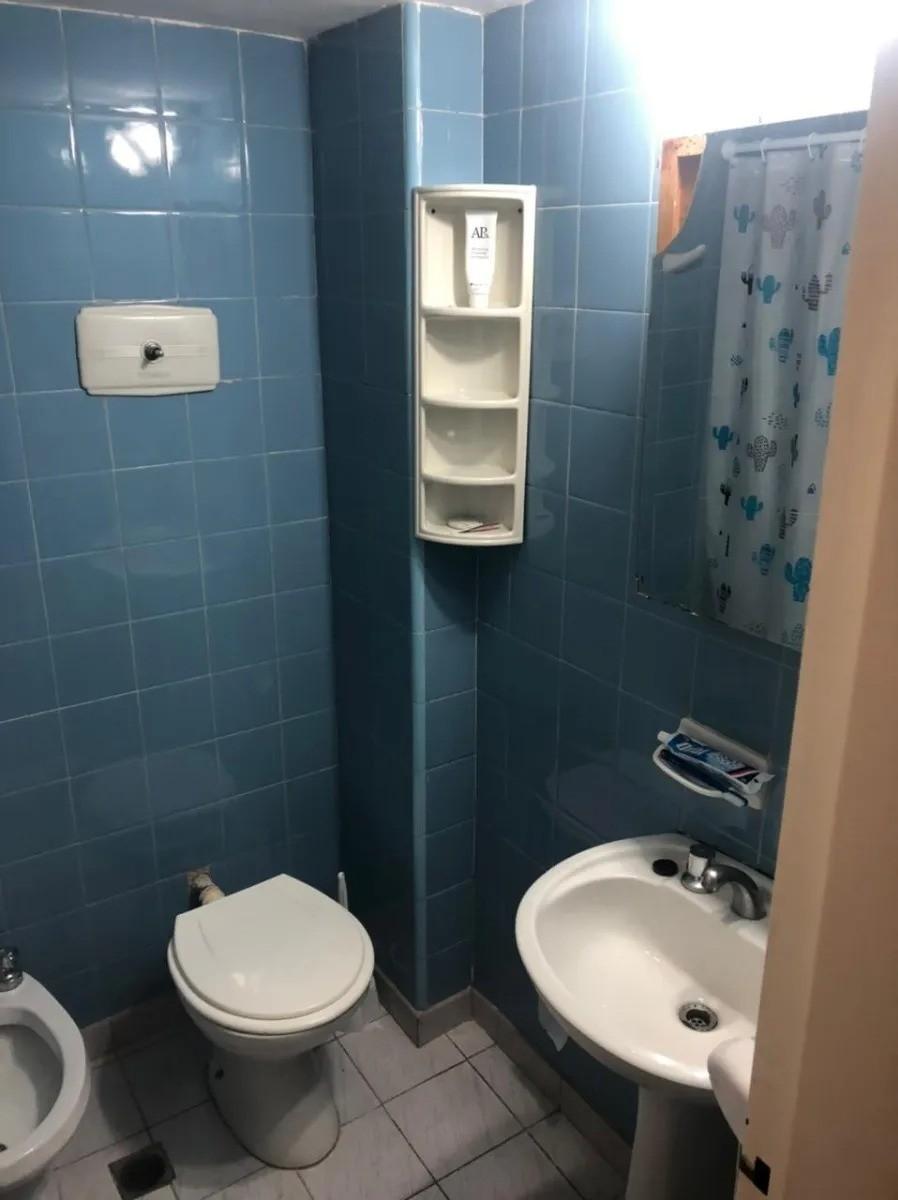 Venta depto 3 ambientes, al frente con Balcón corrido, muy luminoso. — foto 7