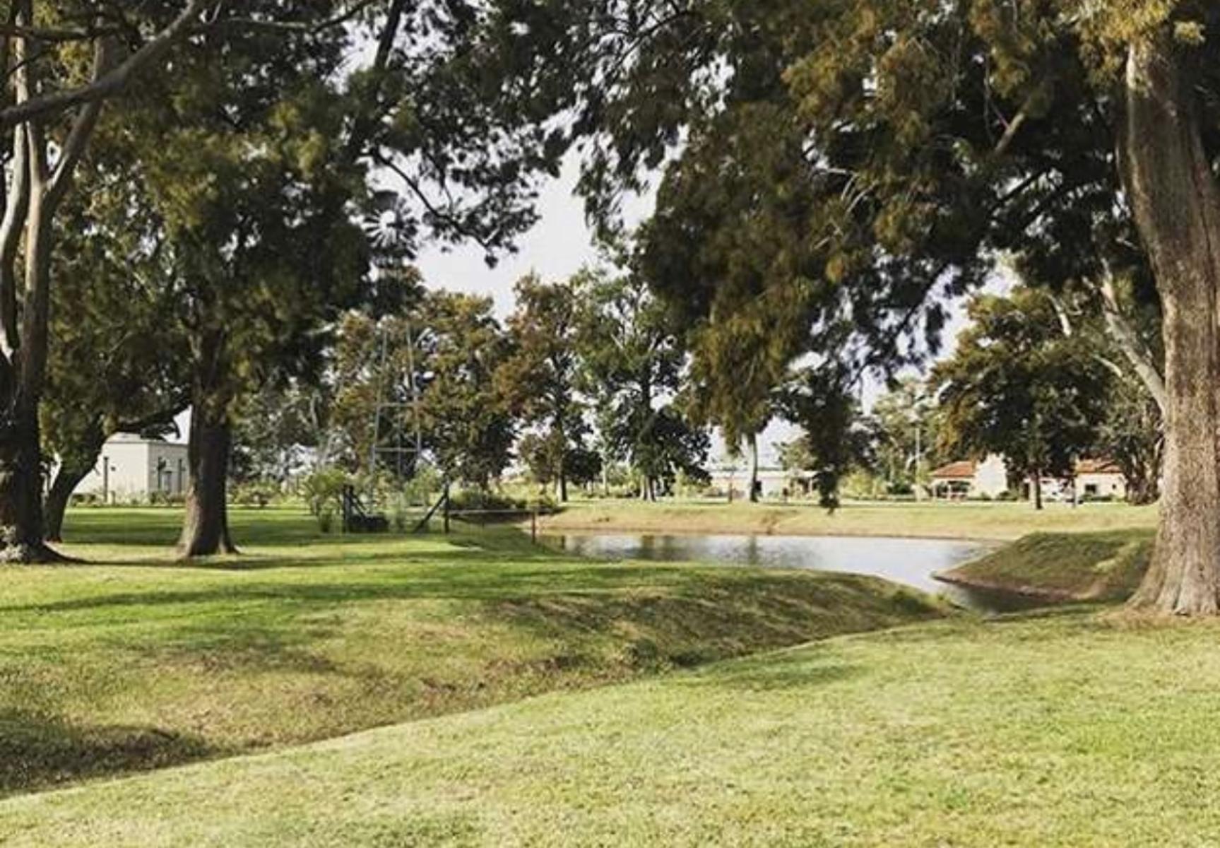 Venta de lote a la laguna en El Barrio San Lucas — foto 3