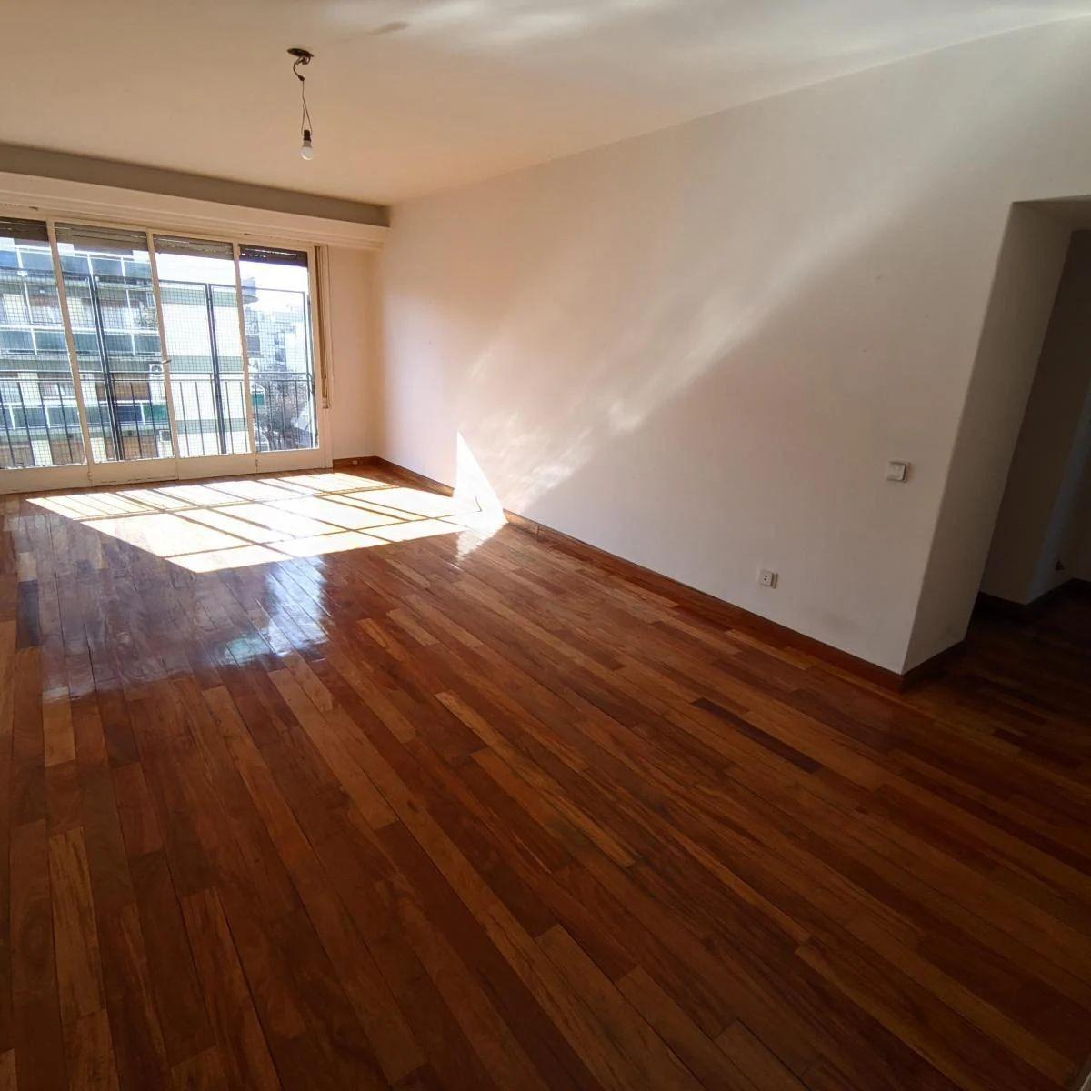 Excelente depto 4 amb mas dependencia, al frente. 150M2 — foto 3