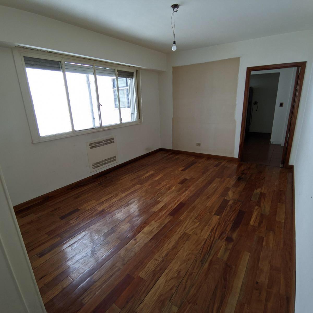 Excelente depto 4 amb mas dependencia, al frente. 150M2 — foto 9