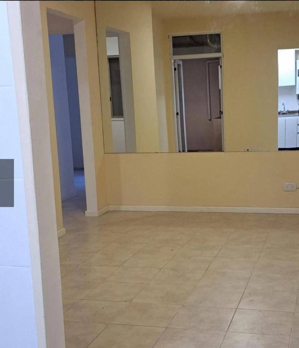 Depto 3 amb en planta baja. Excelente ubicación — foto 4