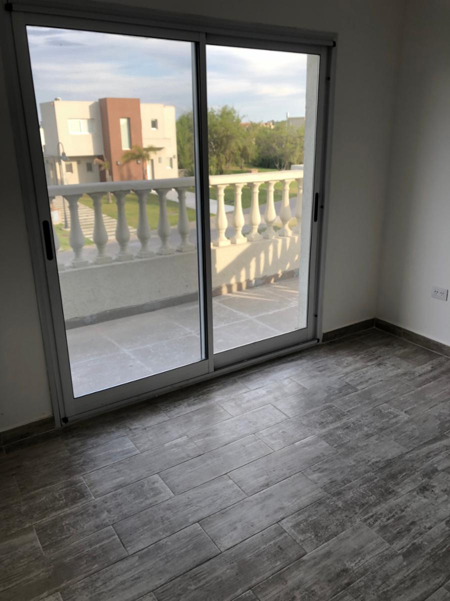 Venta de casa con pileta - Barrio los talas- Canning — foto 9