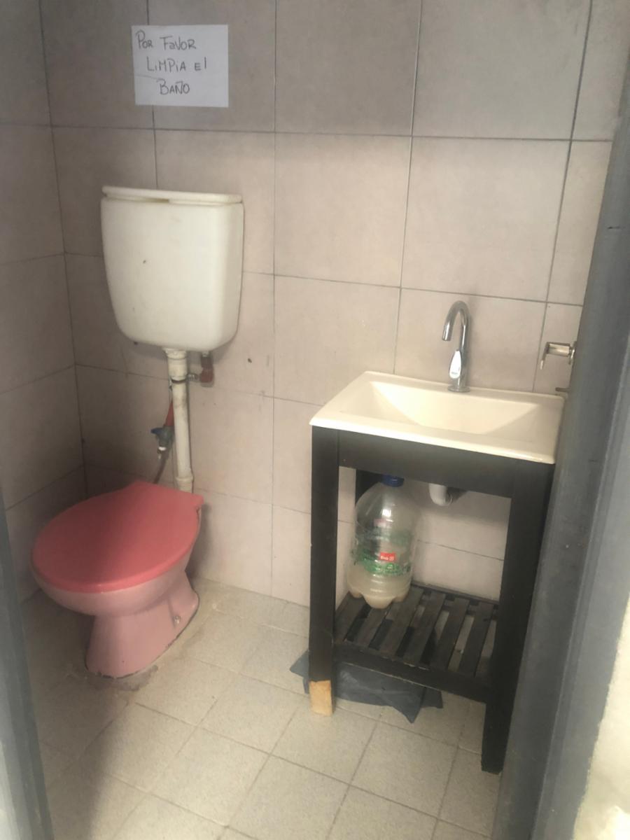 Venta casa con depósito y local. Lote de 31 de frente x 18 — foto 4