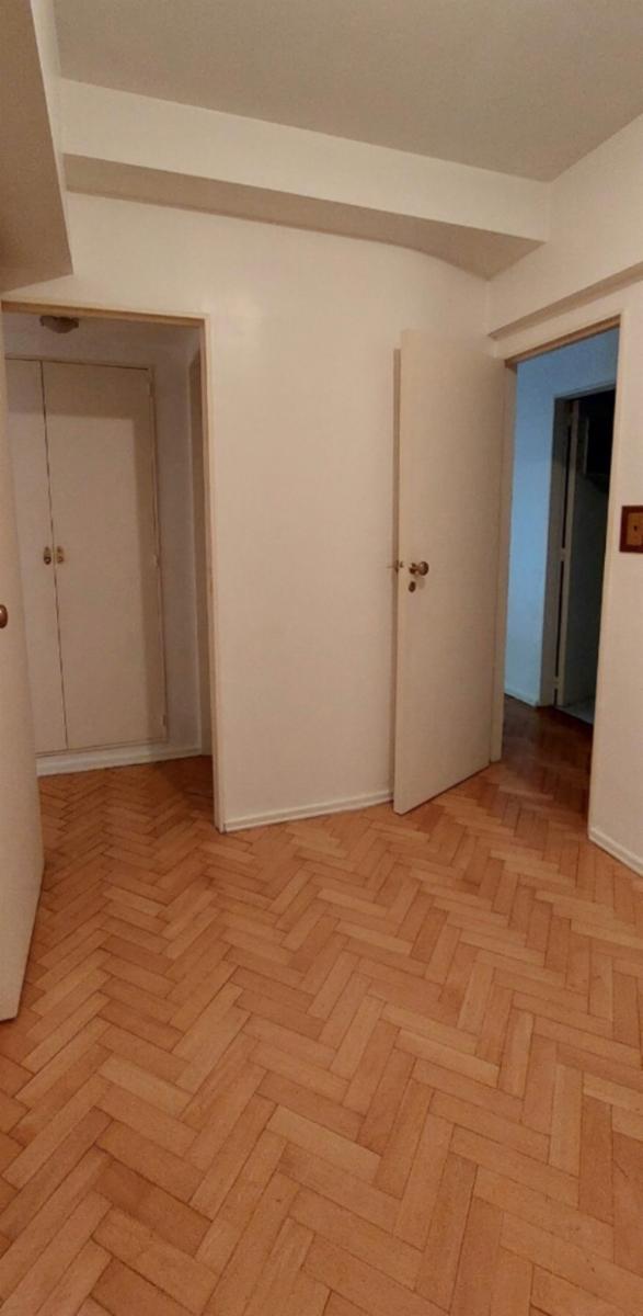 Venta depto 4 amb con balcón corrido — foto 9