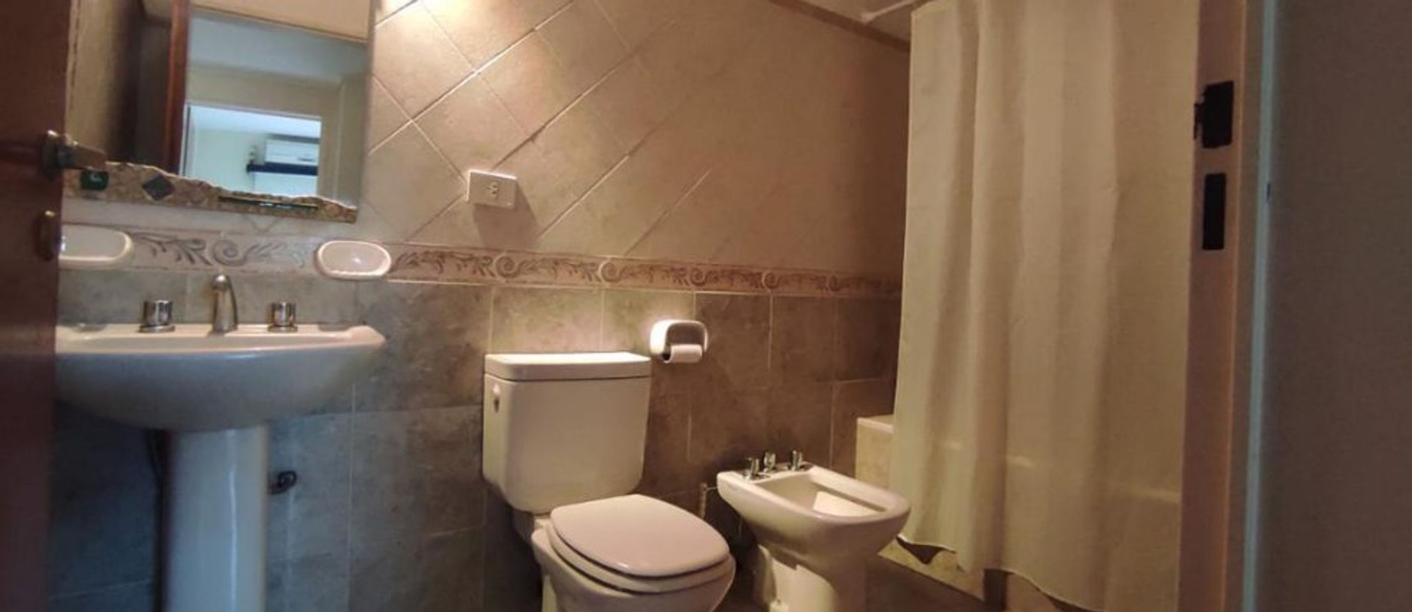 Venta de casa en Echeverria del lago - Canning — foto 3