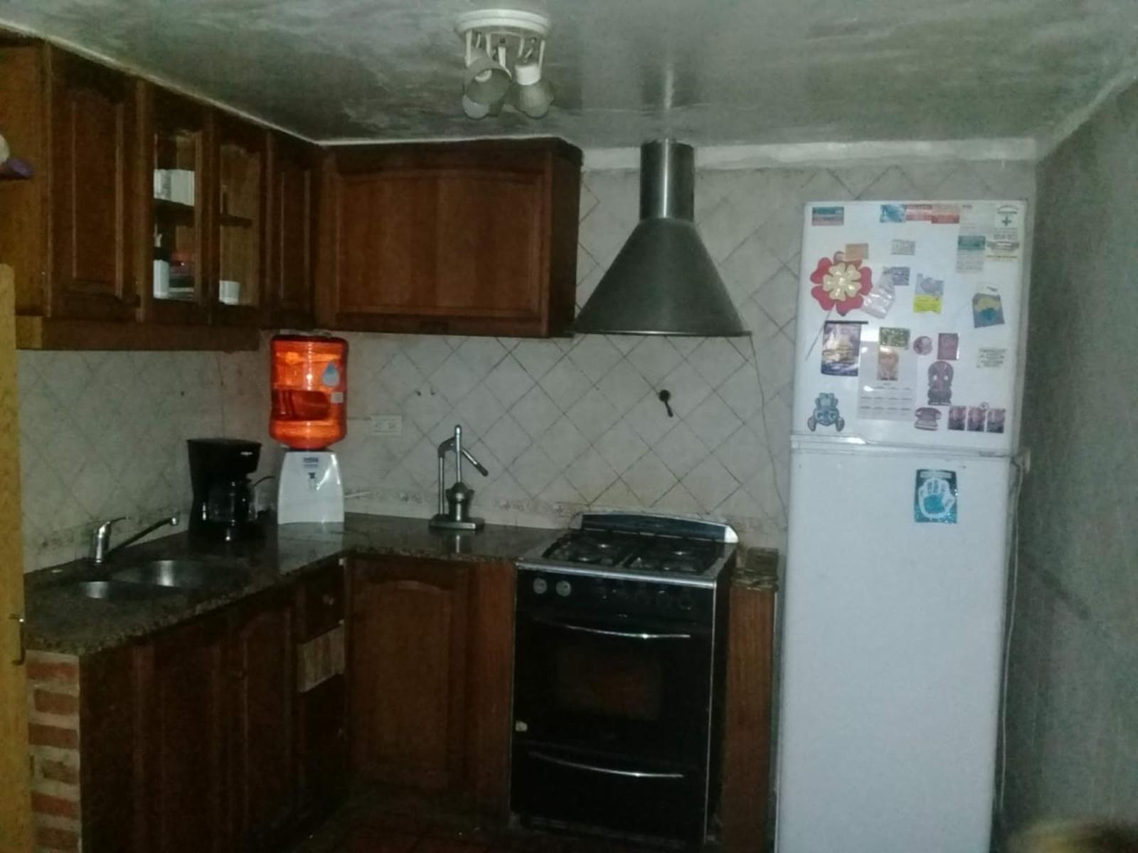 Venta casa 5 amb, en lote propio — foto 2