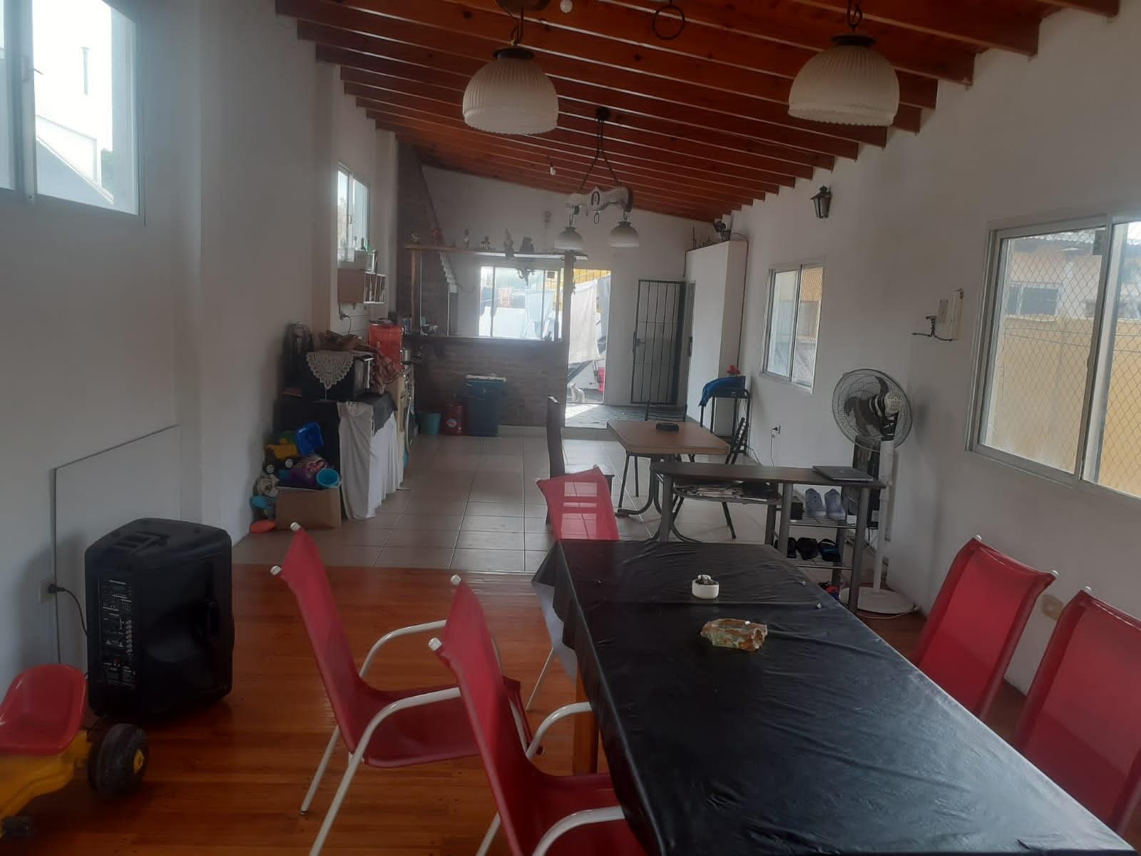 Venta casa 5 amb, en lote propio — foto 11