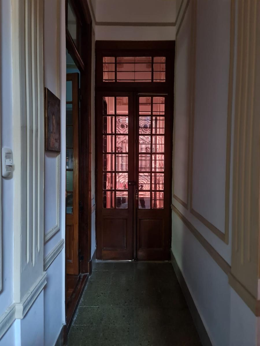 Excelente casa de categoria 6 Ambientes con Cochera -BOEDO — foto 2