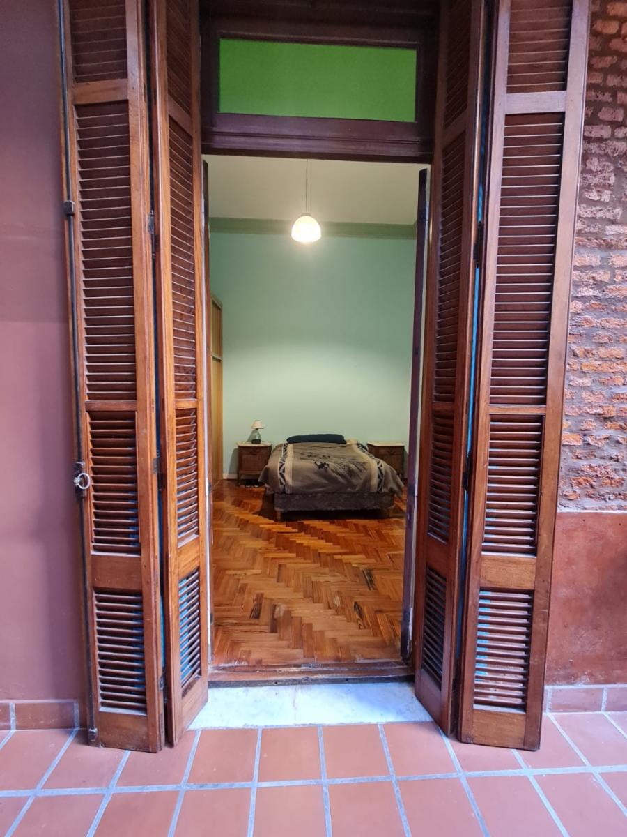 Excelente casa de categoria 6 Ambientes con Cochera -BOEDO — foto 3