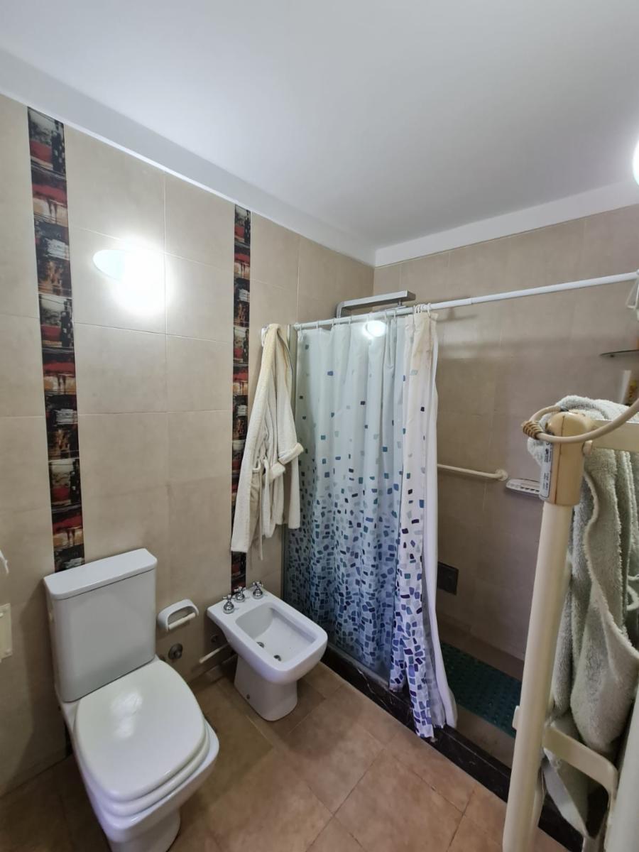 Excelente casa de categoria 6 Ambientes con Cochera -BOEDO — foto 14