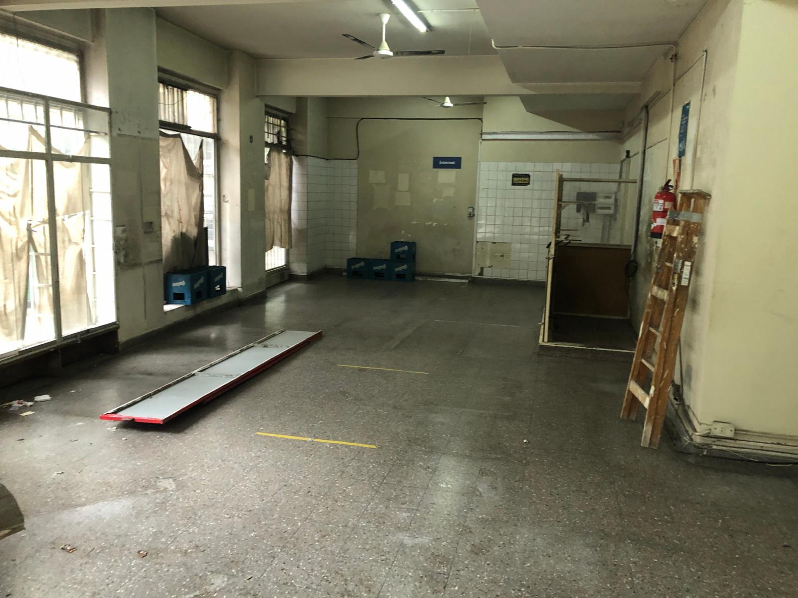 Venta local en esquina, baño y sótano. Oport — foto 5