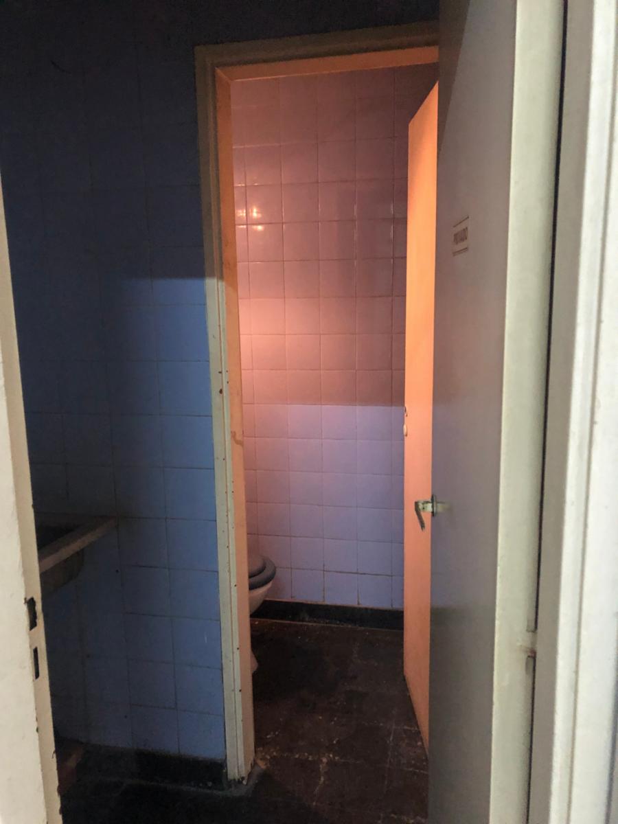 Venta local en esquina, baño y sótano. Oport — foto 6