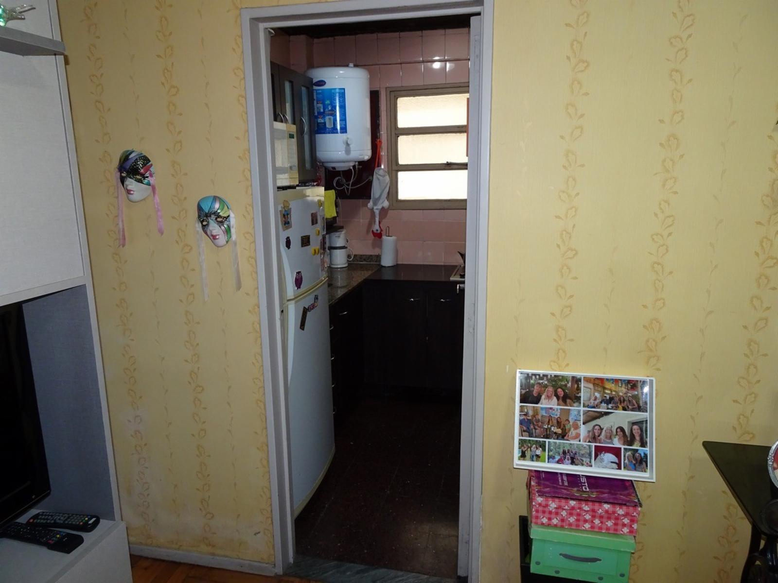 Venta de departamentos monoambiente en Floresta — foto 6