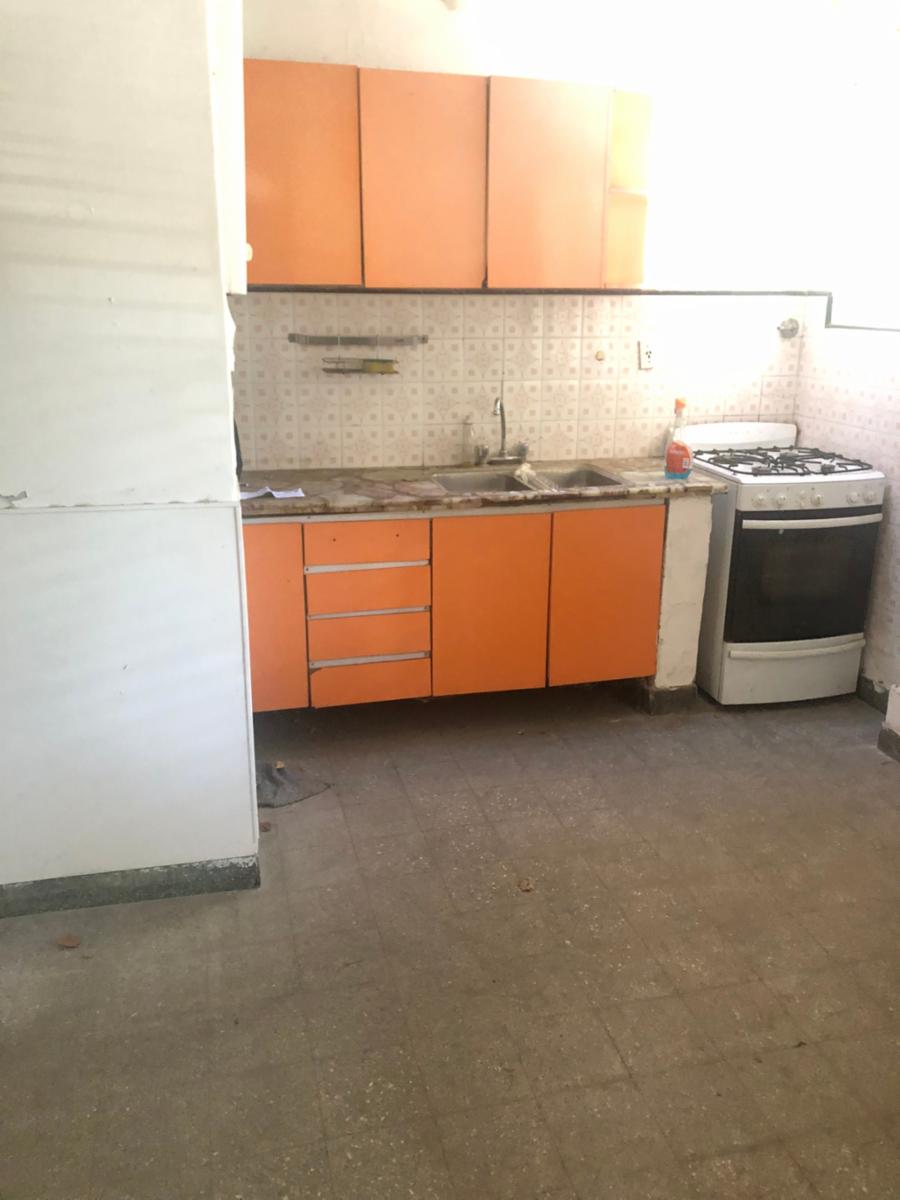 Venta casa 6 amb con cochera. Oportunidad — foto 8