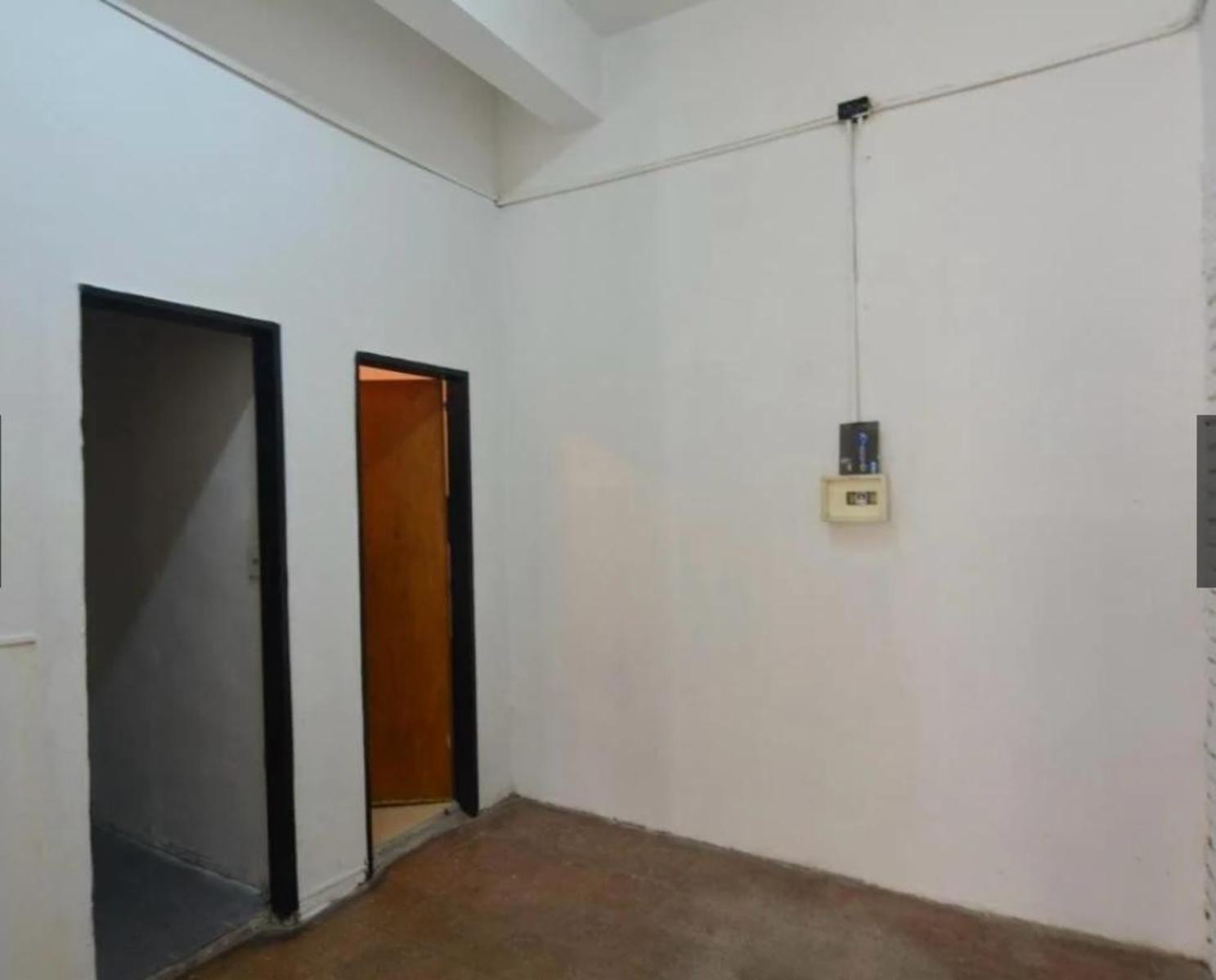 Local Comercial con Cochera - 6