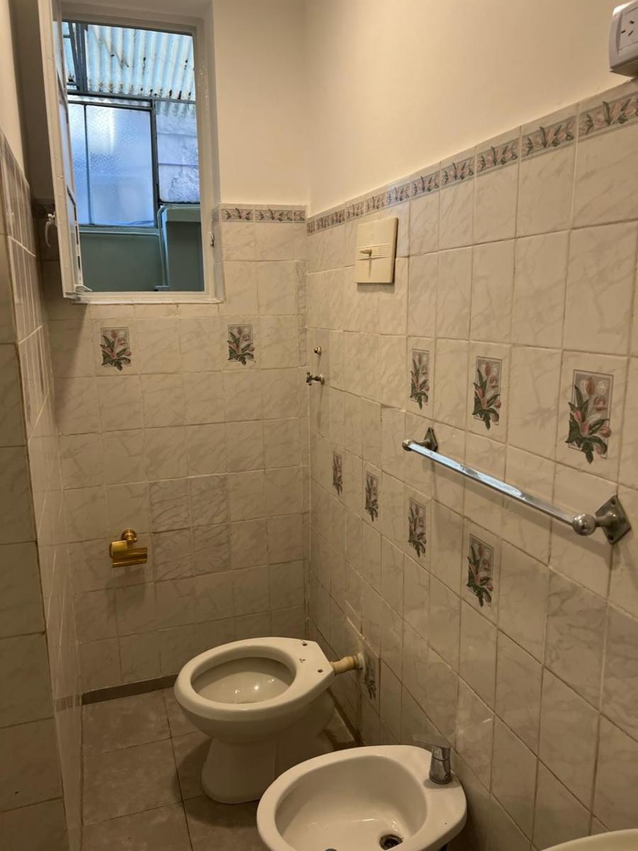 Hermoso PH Reciclado 3 Ambientes con Patio — foto 4