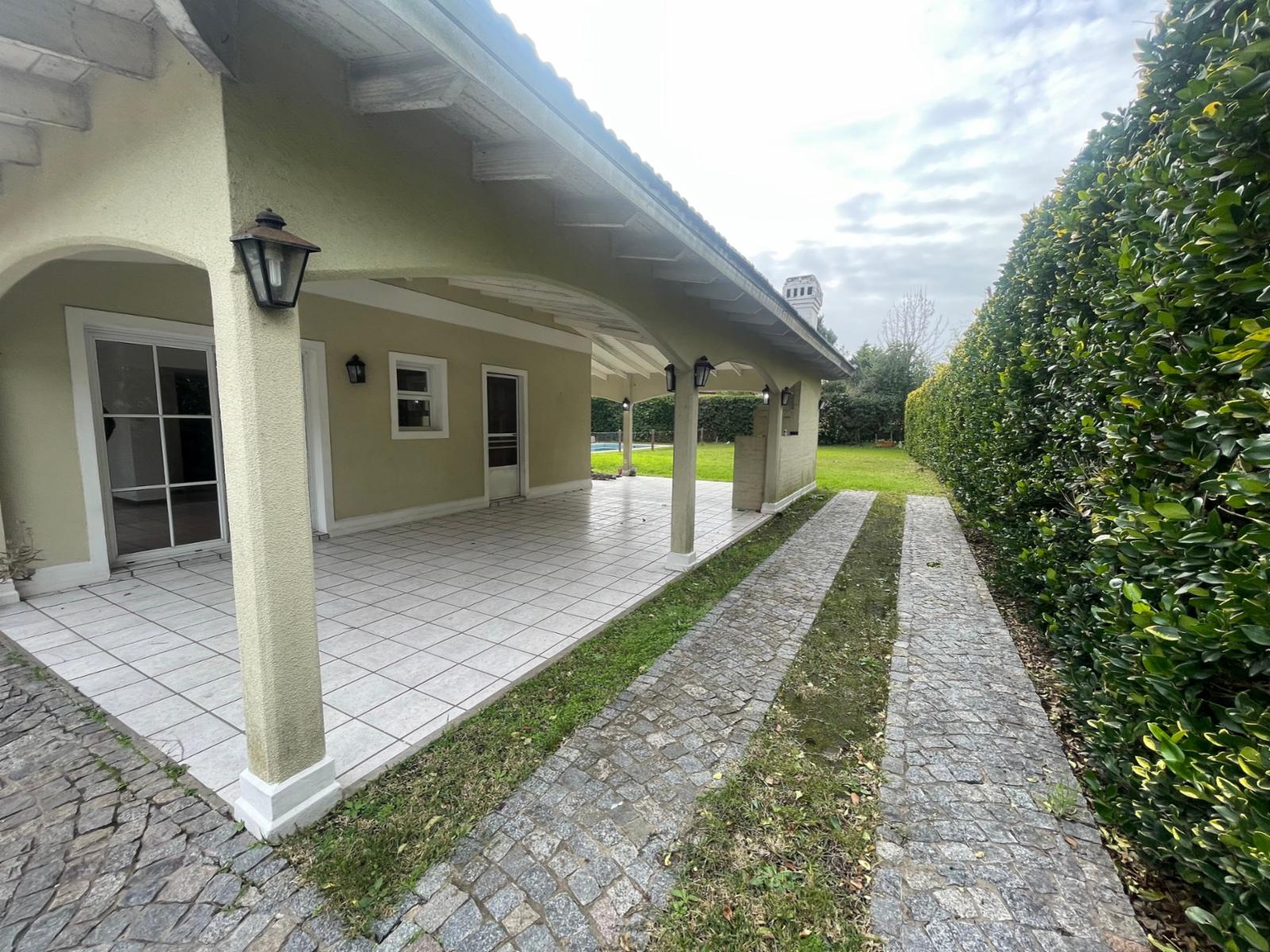 Venta de casa en Echeverría del lago Canning — foto 9