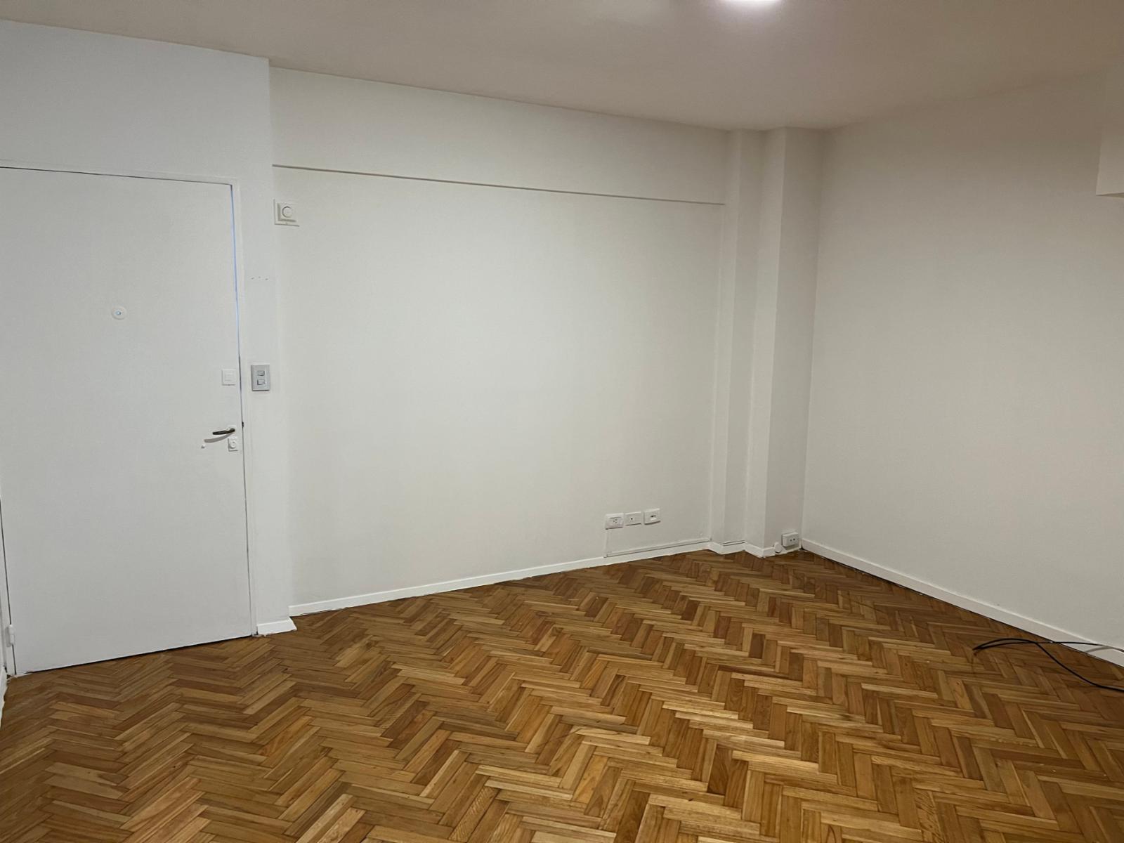 Venta depto 2 ambientes, interno. Sobre Av — foto 4