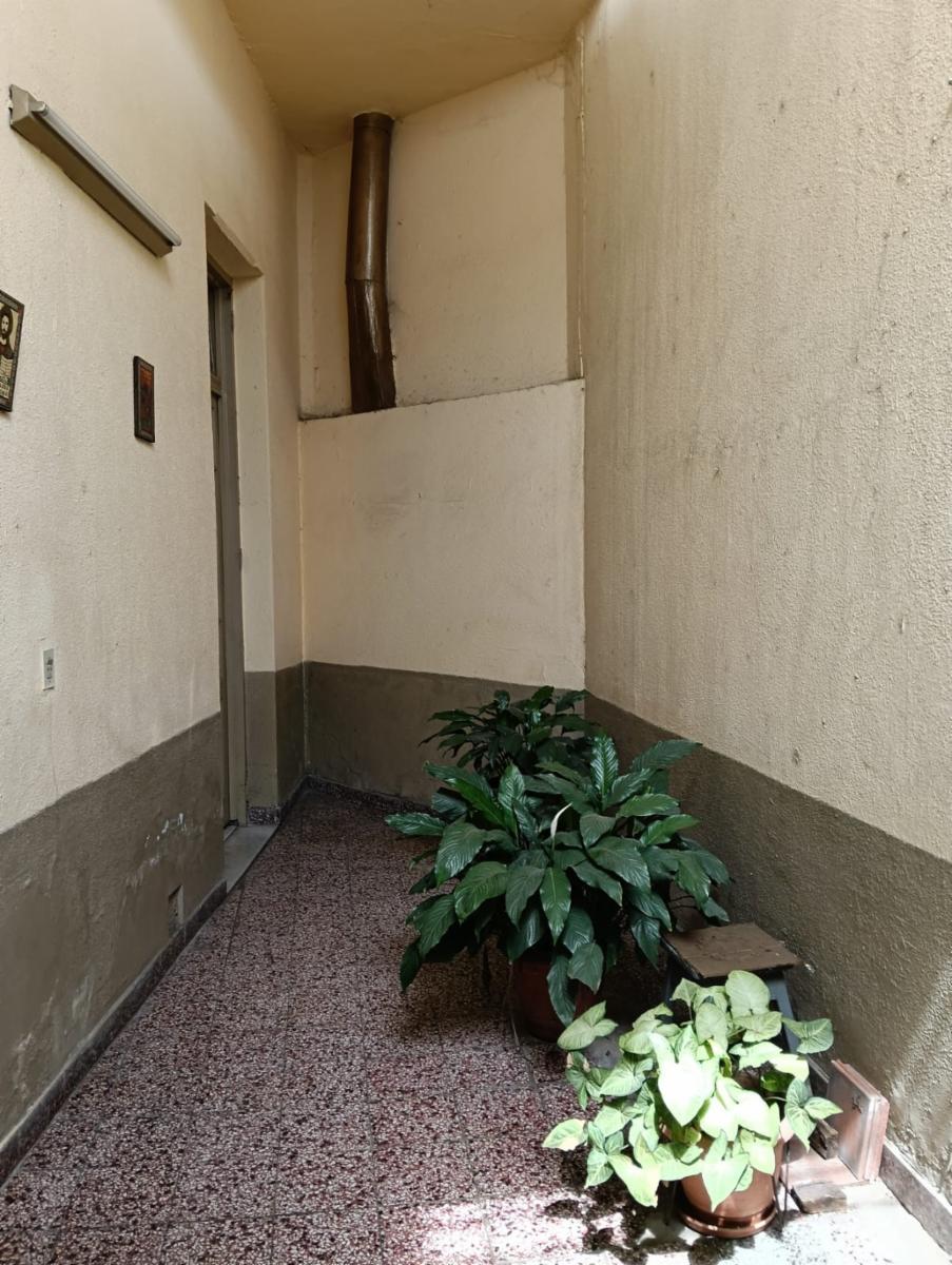 Venta local con vivienda - 13