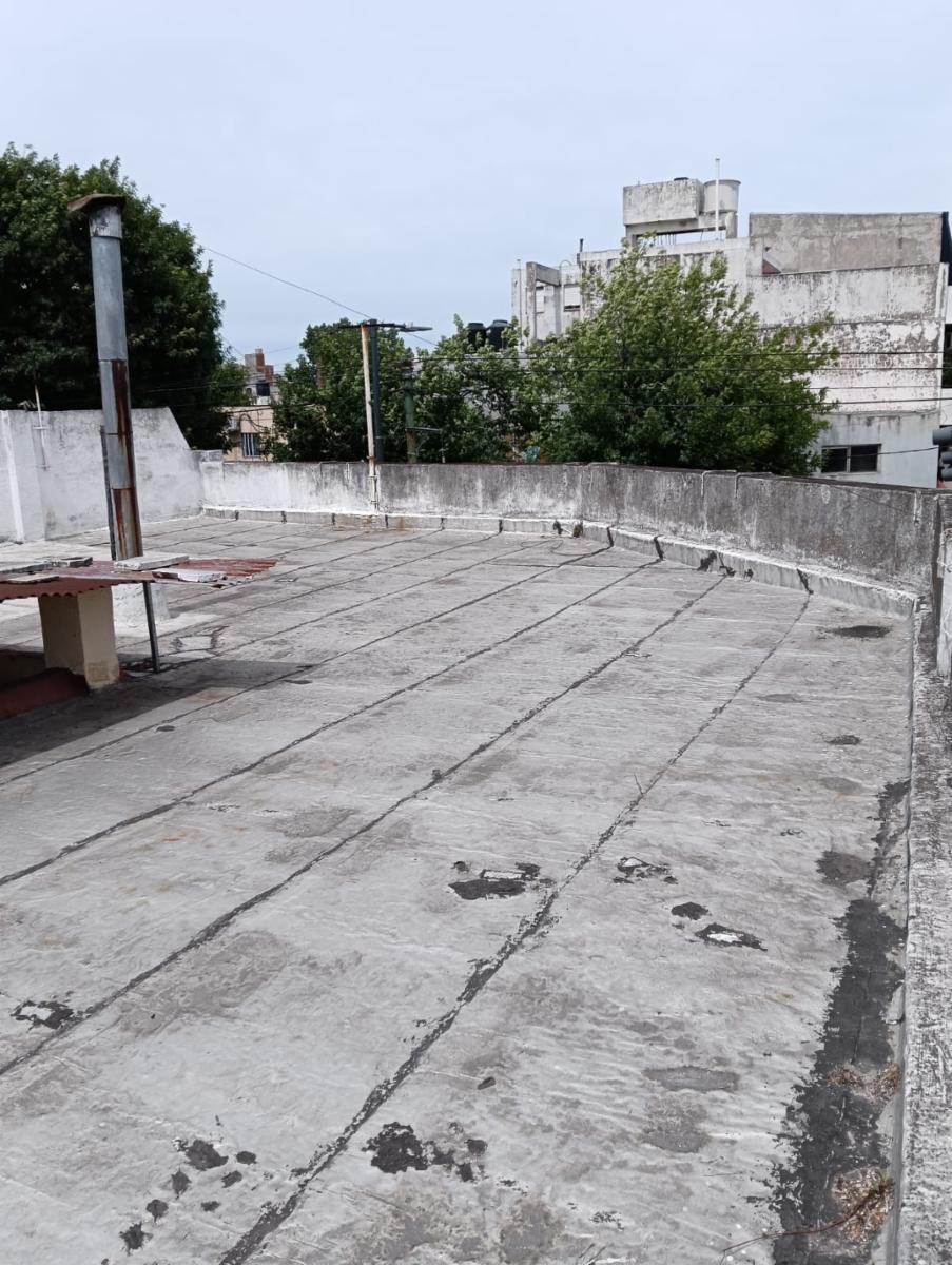 Venta local con vivienda - 33
