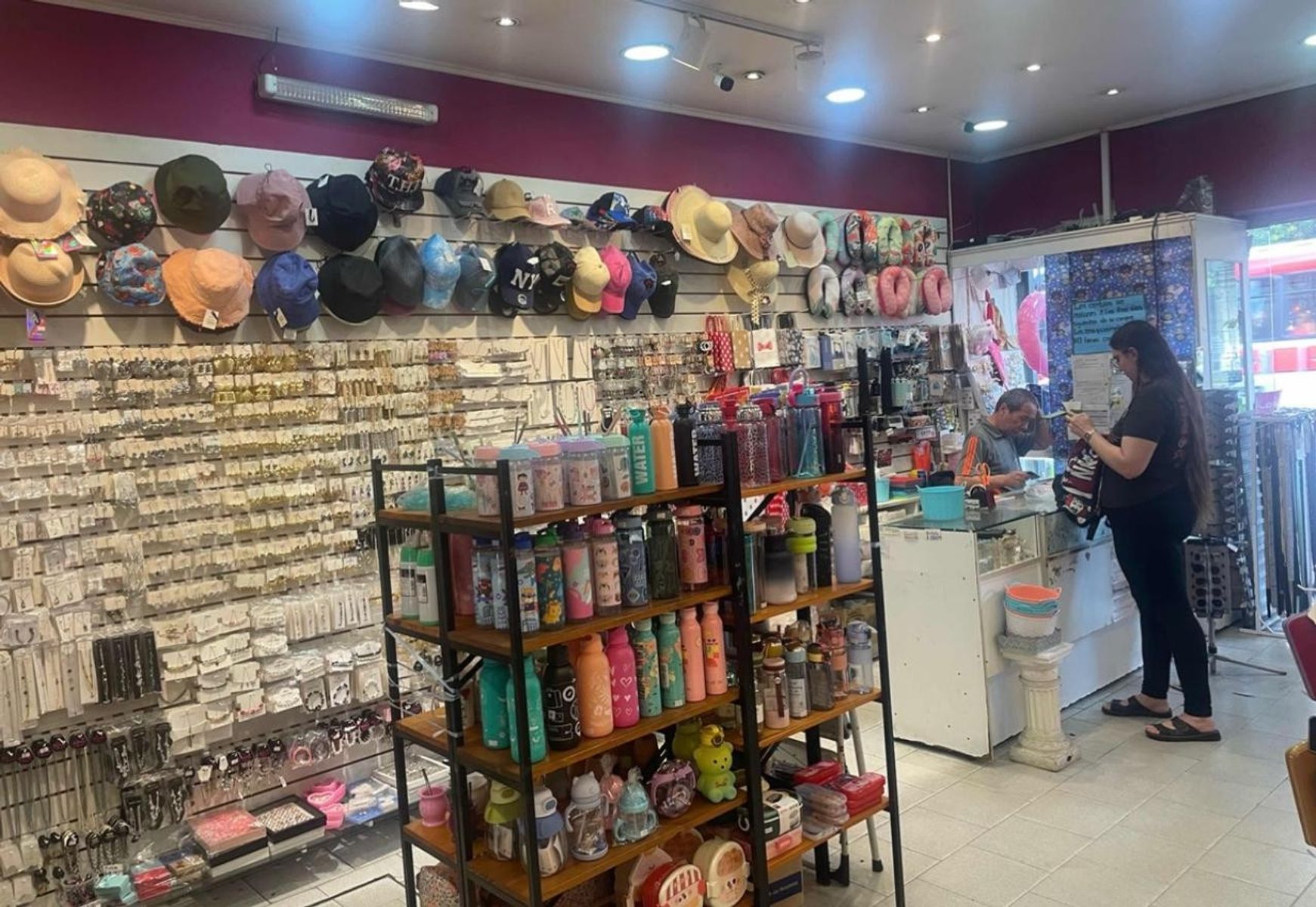 Excelente local a la Venta En Parque Patricios - 7
